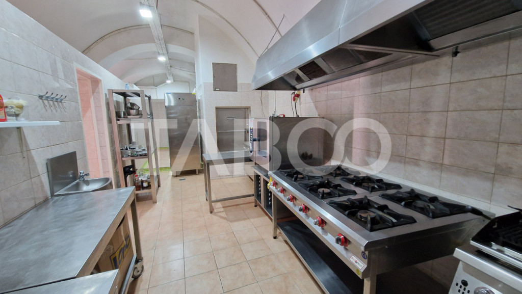 Piata Mare-Restaurant terasa inchiriata separat