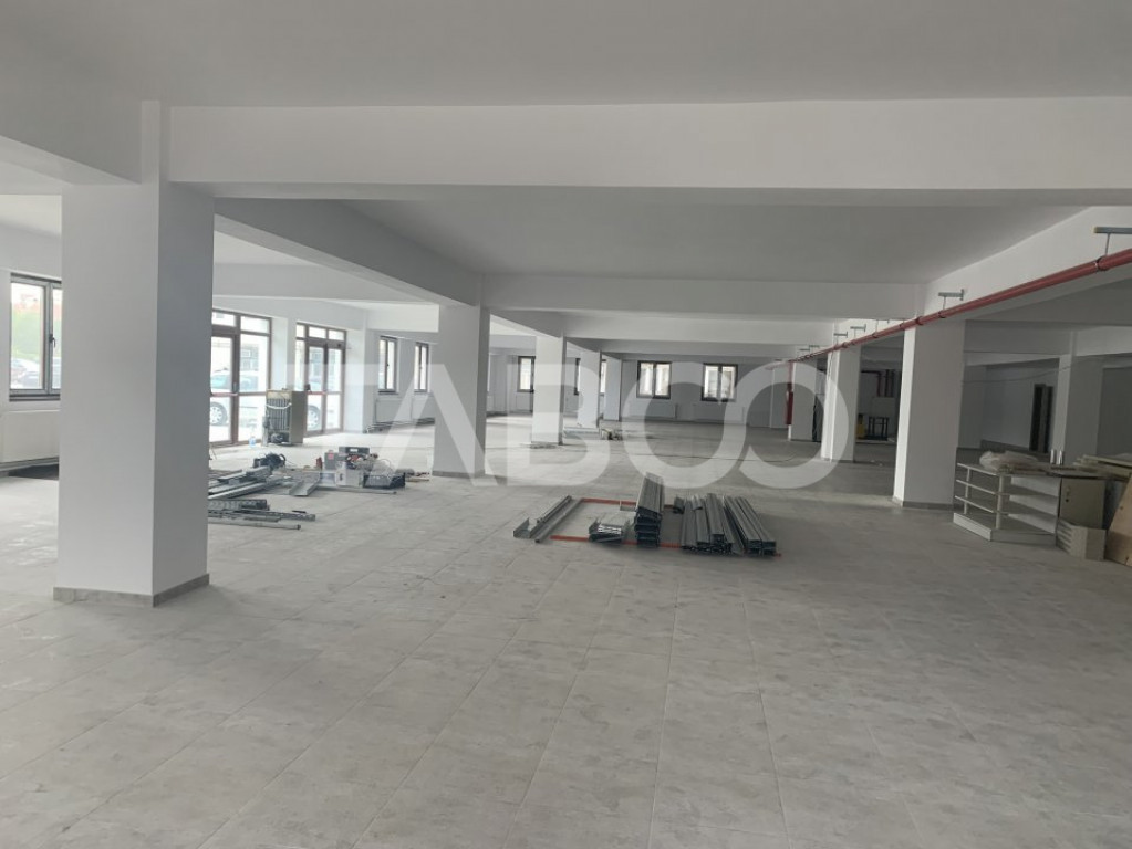 Spatiu comercial de inchiriat de 600 mp zona Centrala in Sib