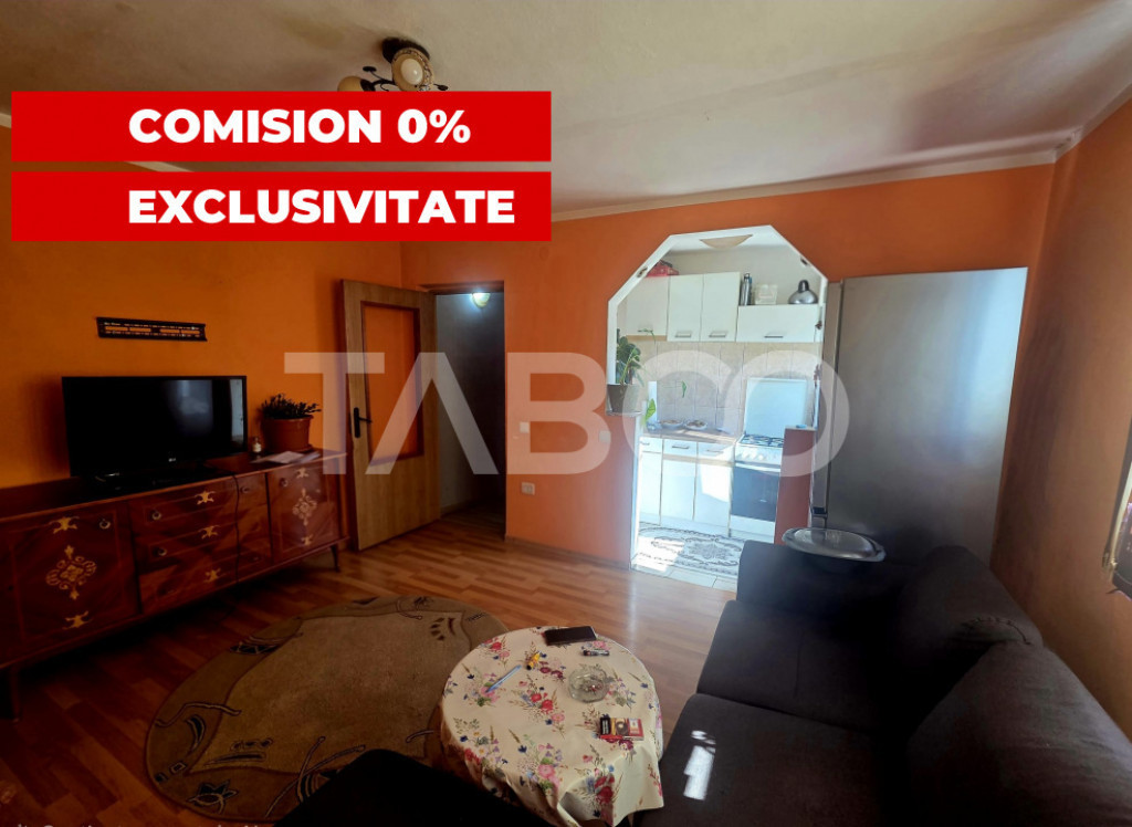 Apartament 3 camere semidecomandat etaj 3 zona 13 Decembrie