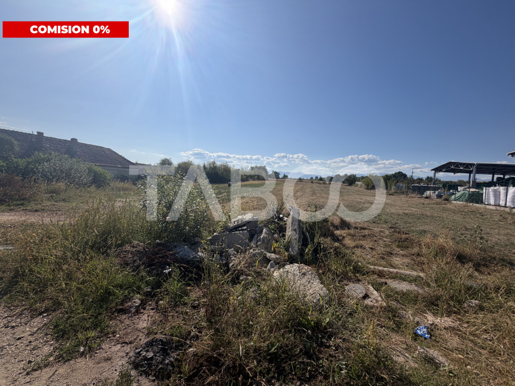 Teren Intravilan 2300 mp cu toate utilitatile front stradal