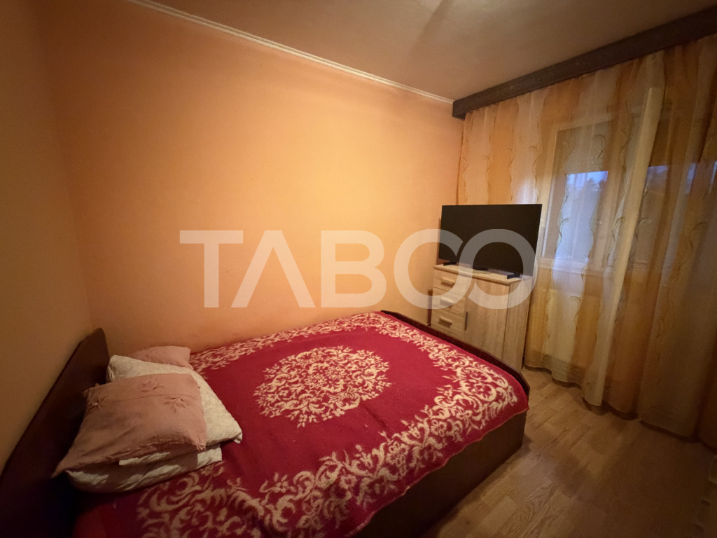 Apartament 3 camere etaj 3 boxa la subsol aer conditionat 62