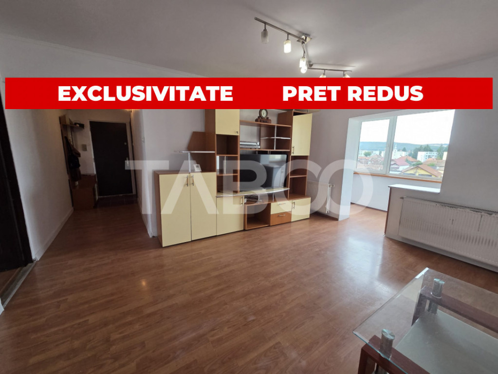 Apartament 3 camere decomandat de vanzare zona Campului supr
