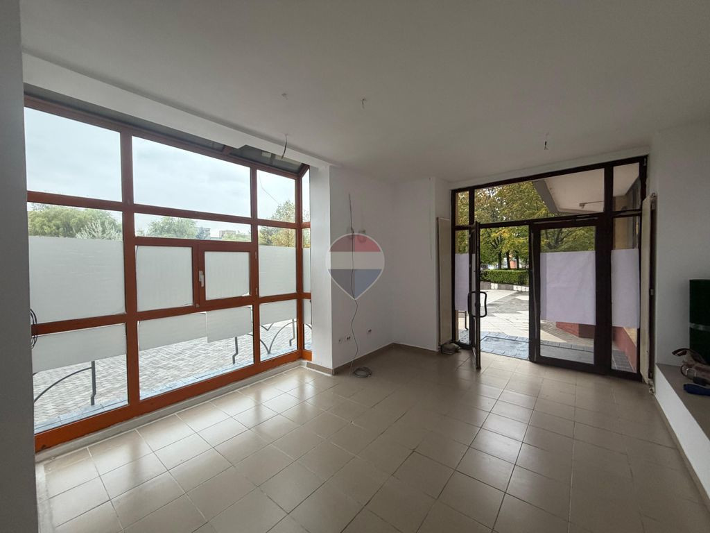 SPATIU COMERCIAL CENTRAL