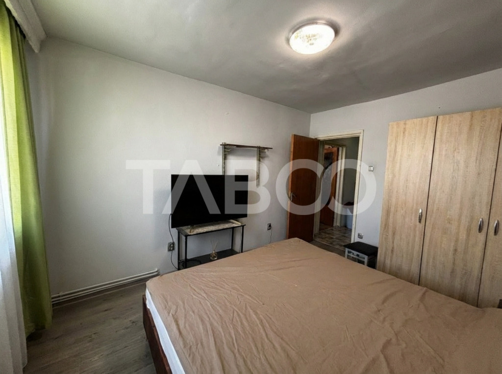 Apartament de vanzare 2 camere 47mp+7mp balcon zona Mihai V