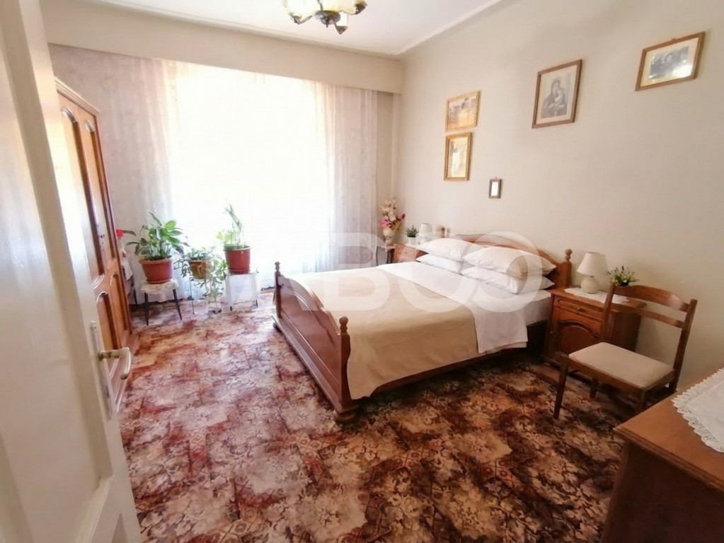Apartament de vanzare la casa 2 camere zona Orasul de Jos Si