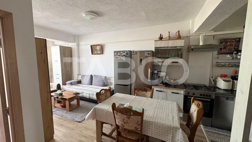 Apartament 2 camere 39 mp utili decomandat mobilat utilat ba