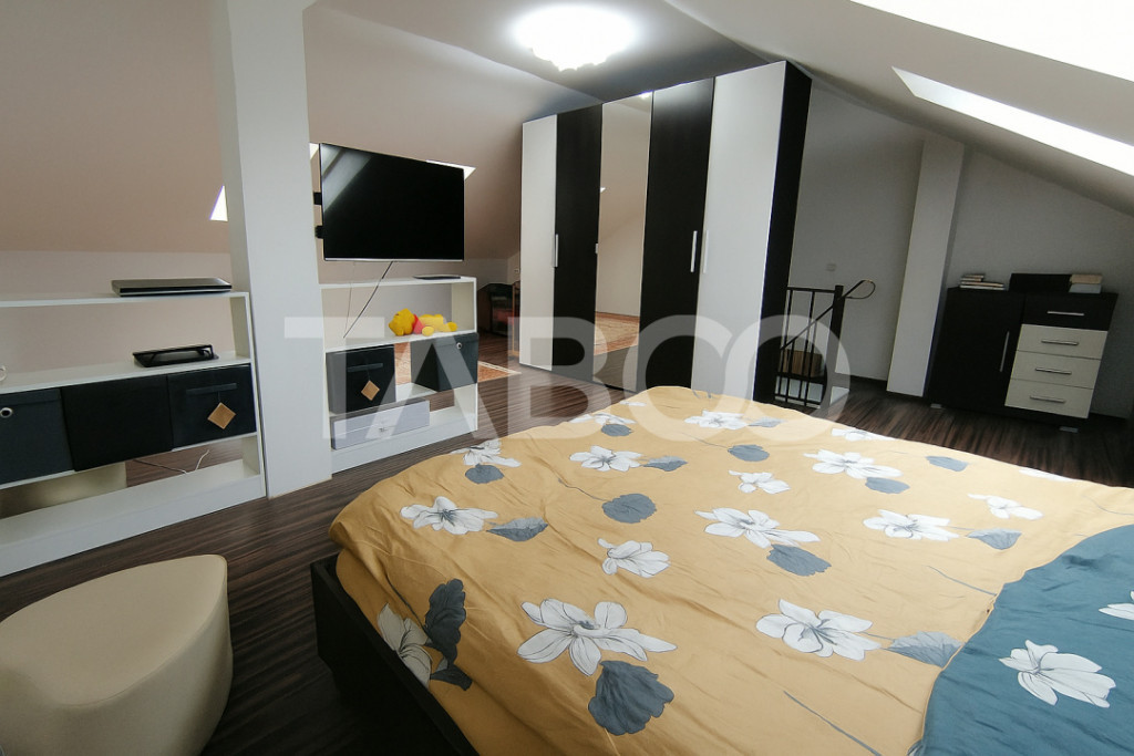 Apartament de vanzare 3 camere 128 mp utili zona Tilisca Sib