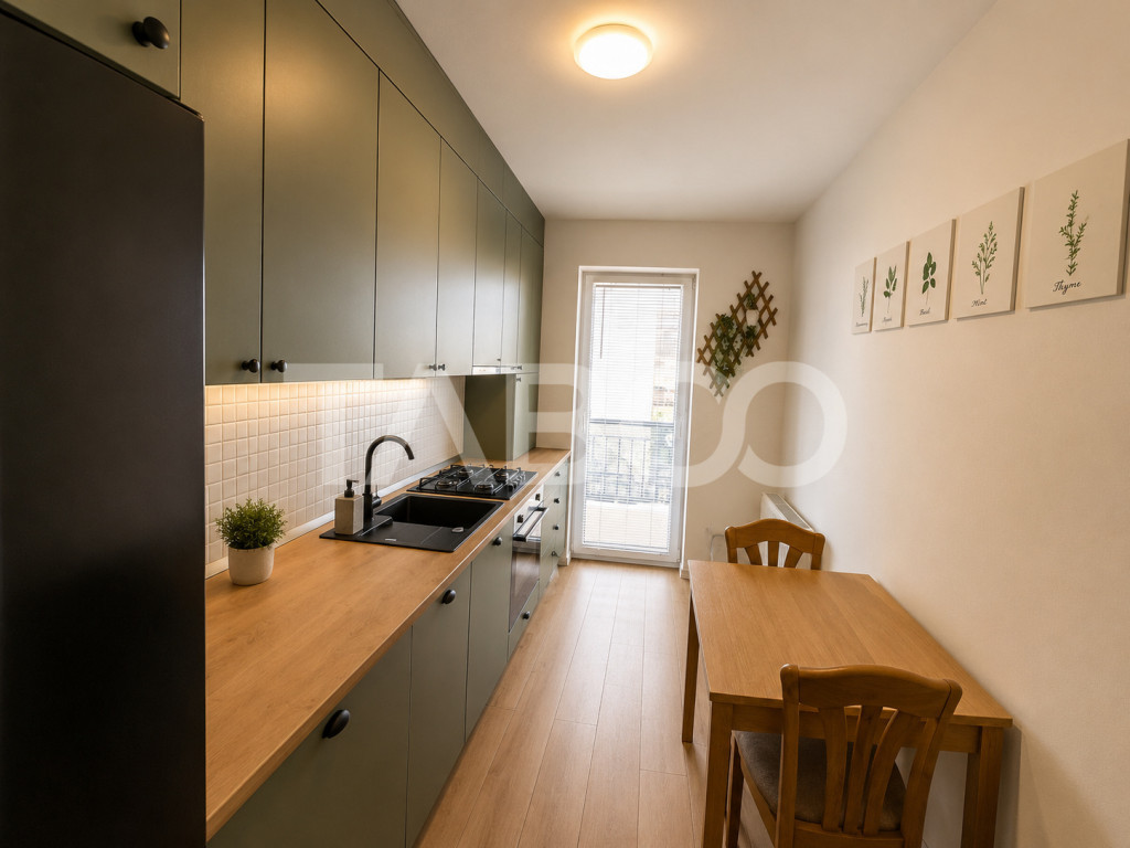 Apartament decomandat de vanzare 2 camere etaj 1 lift balcon