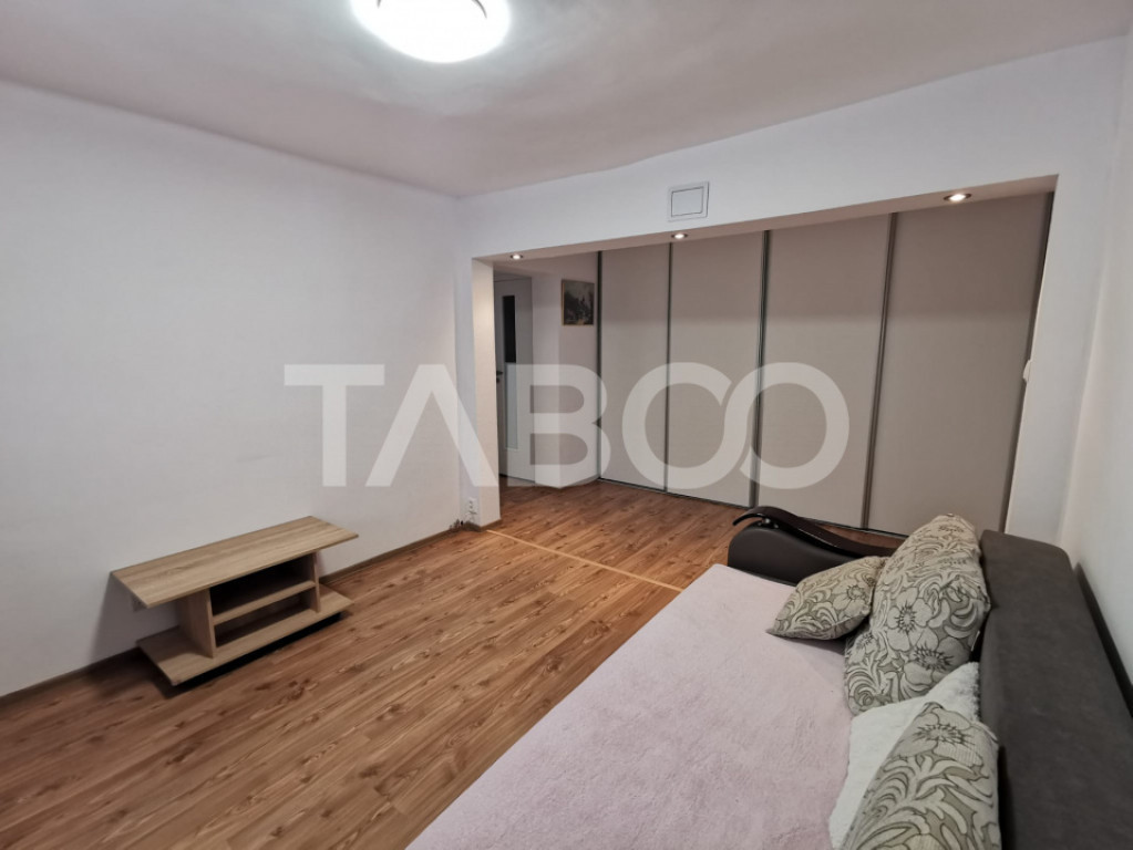 Apartament cu 3 camere decomandate la parter inalt in zona T