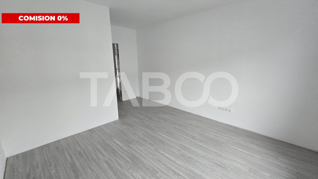 Apartament 3 camere de vanzare cu camara si parcare in Doamn