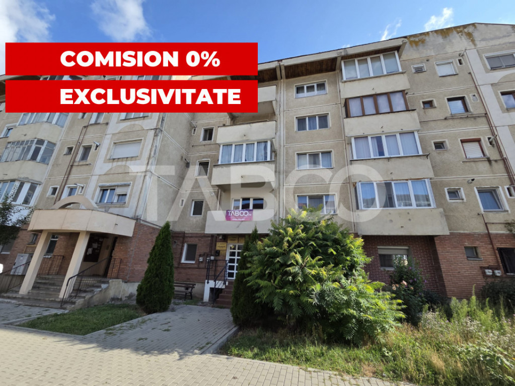 Apartament 4 camere 2 bai 2 balcoane etajul 1 renovat comple