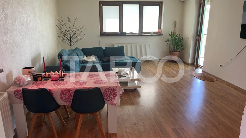 Apartament spatios de vanzare cu terasa si gratar in Arhitec