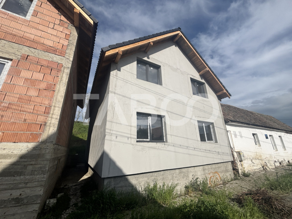 Casa teren 600 mp 4 camere individuala in Sura Mare Sibiu