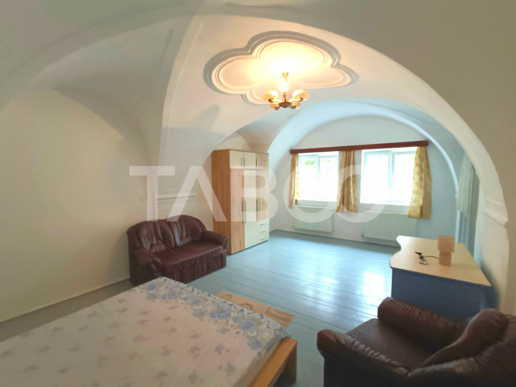 Apartament la casa 3 camere 70 mpu utili in apropiere de Pia