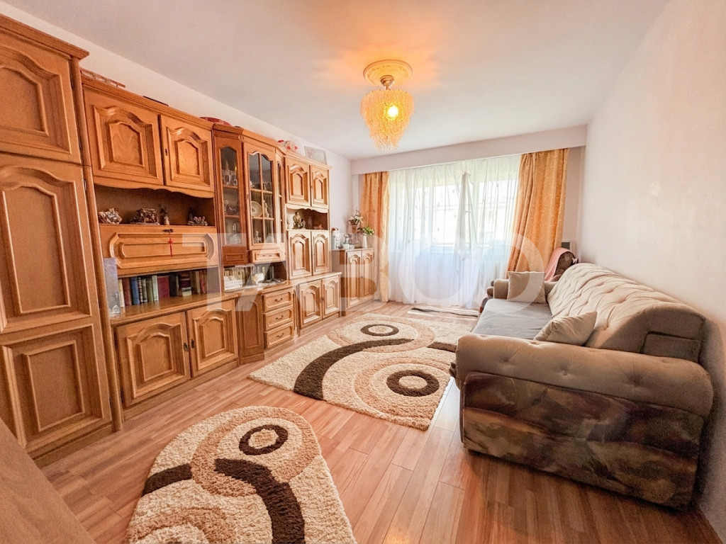 Apartament 2 camere decomandate de vanzare 52 mp cartier Int