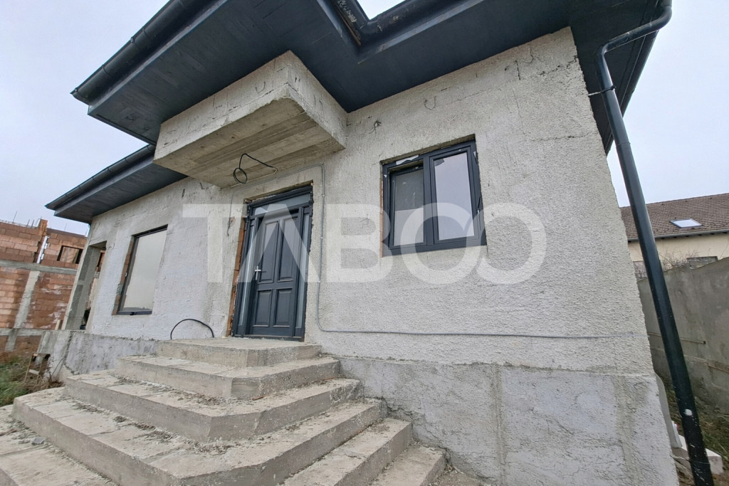 Apartament 2 camere balcon lift si parcare Calea Surii Mici