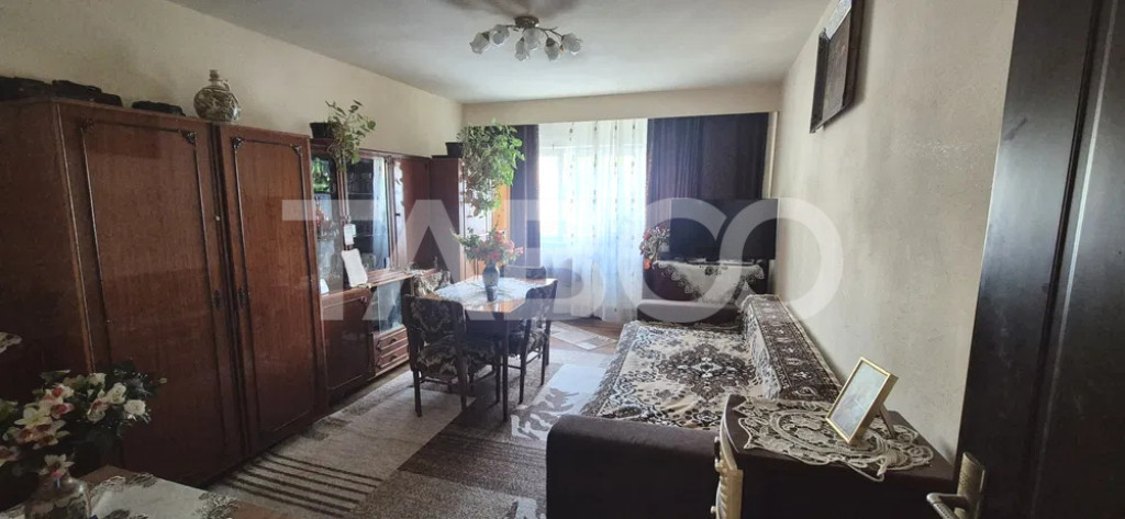 Apartament cu 2 camere in Plopilor bloc izolat cu boxa zona