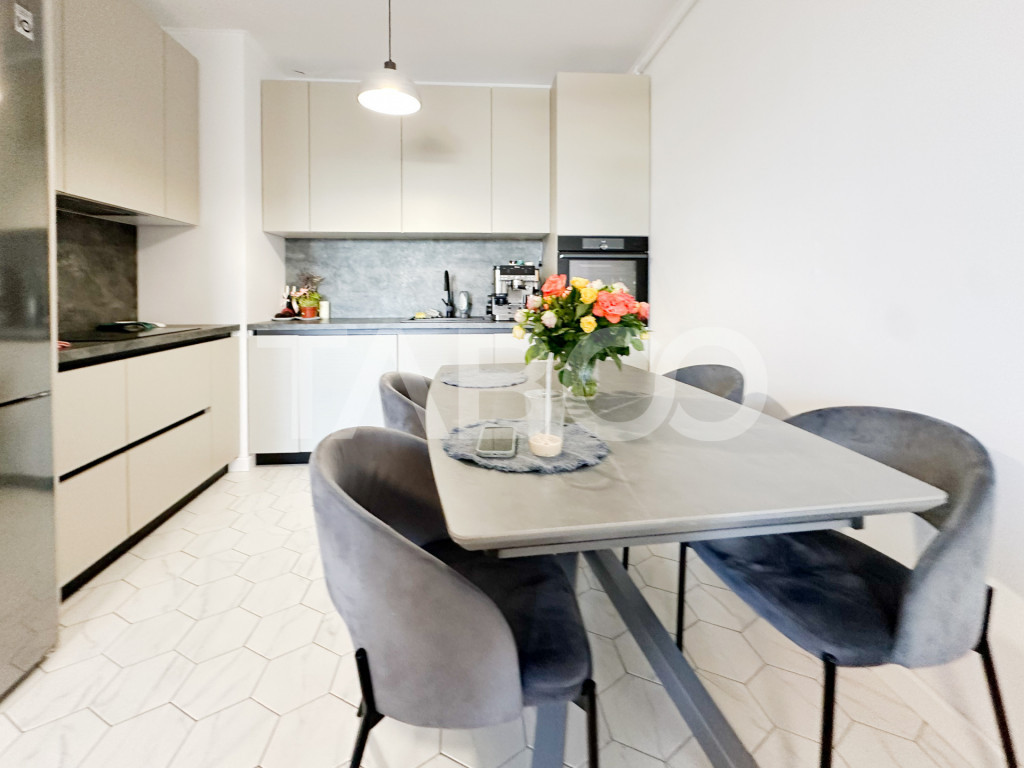 Apartament cu 2 camere la cheie de vanzare Cartierul Intre L