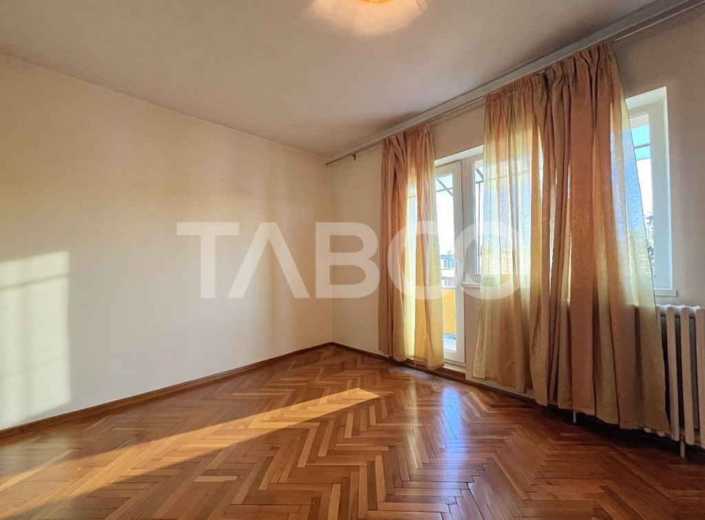 Apartament cu 3 camere in Grigorescu izolat cu 2 balcoane si