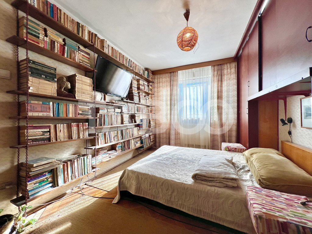 Apartament cu 4 camere Manastur izolat etaj 3 cu boxa langa