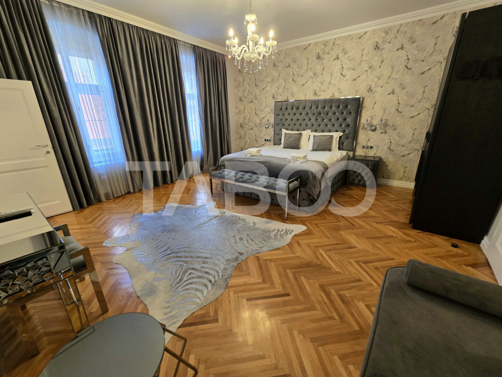Apartament 2 camere de vanzare 2 pivnite garaj Centrul Istor