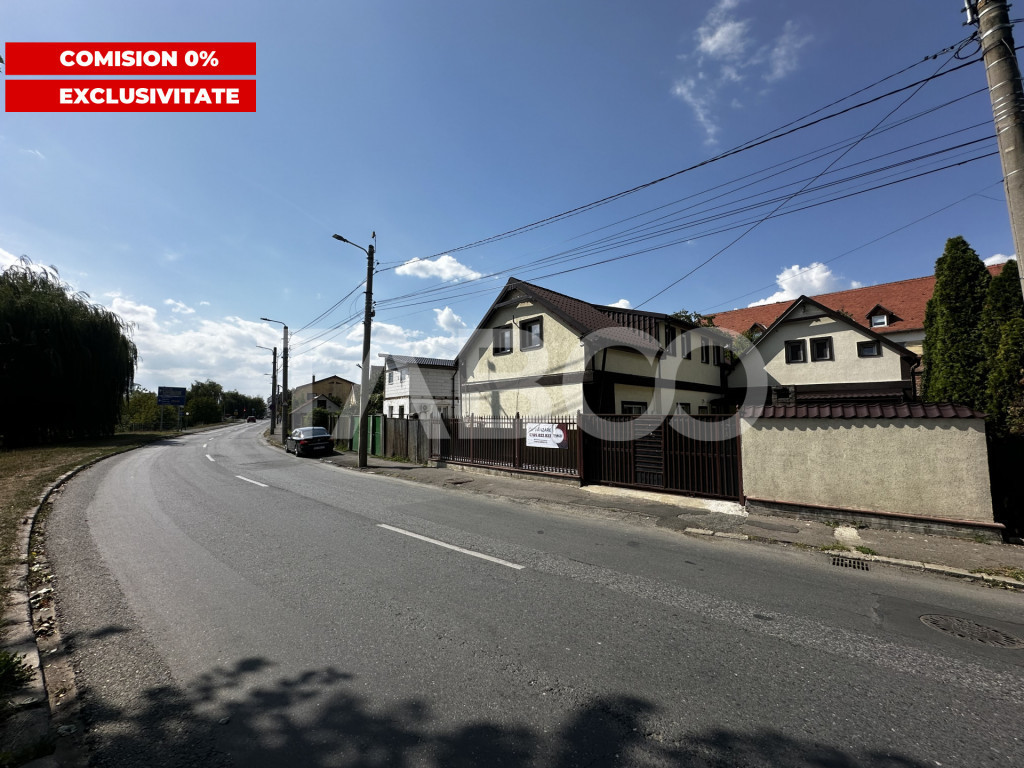 Casa individuala de vanzare si acces auto in curte pe malul