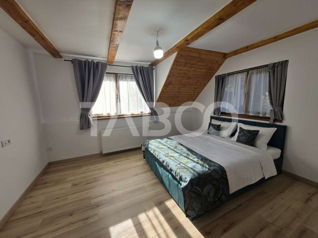 Casa de vacanta noua de vanzare 278mpu curte 855mp Valea Avr