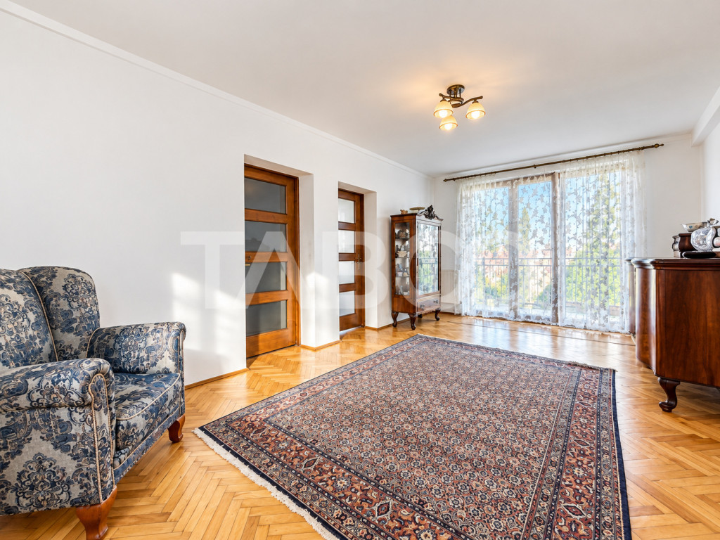 Apartament de vanzare in zona centrala Piata Cipariu cu 3 ca