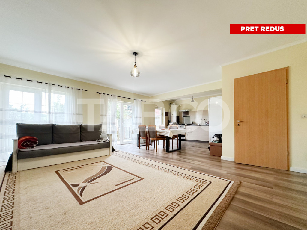 Duplex de vanzare si garaj curte de 100 mp in cartierul Borh