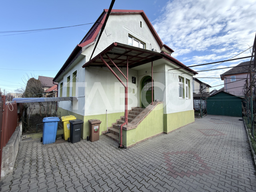 Casa individuala cu 4 camere teren 578 mp zona Mihai Viteazu