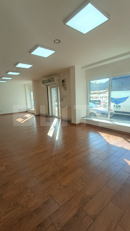 Cameră individuală cu terasa proprie în salon, aer condiționat, modern