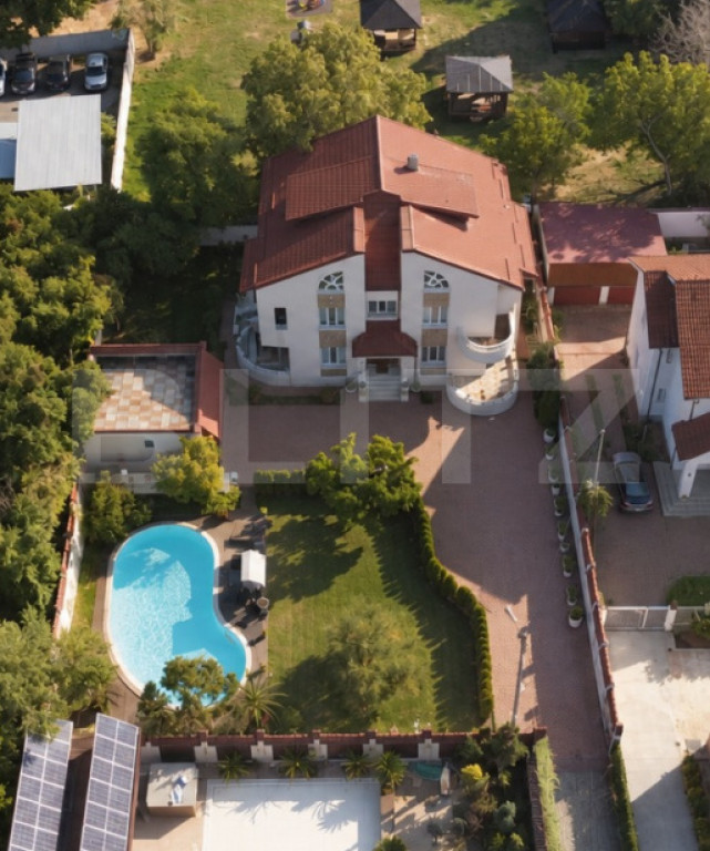 Casa premium, ultracentrala cu piscina si 1249 mp teren.