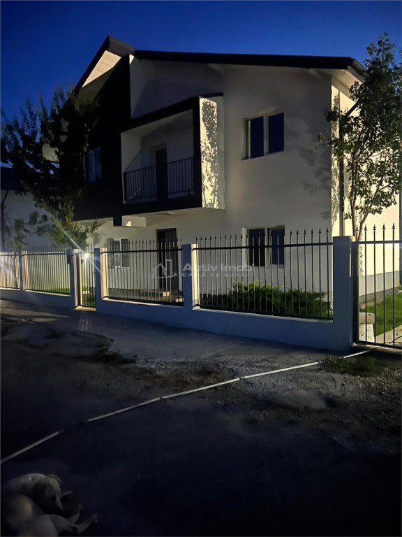 Casa cu 4 camere de -Teren 300 mp-Soseaua Alexandriei-Inters