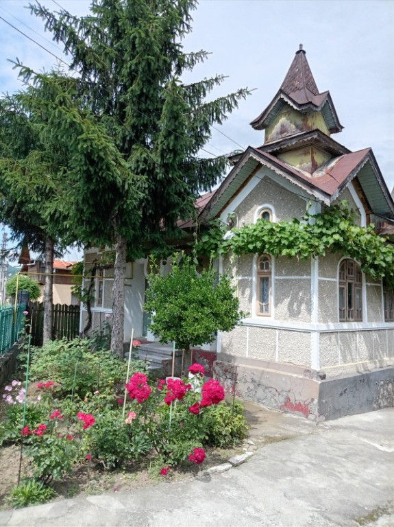 Casă cu teren 970 mp în Gornet, Prahova