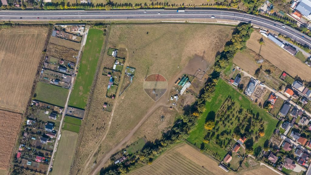 Teren intravilan de vânzare, 3.745 mp, Bartolomeu – investiție