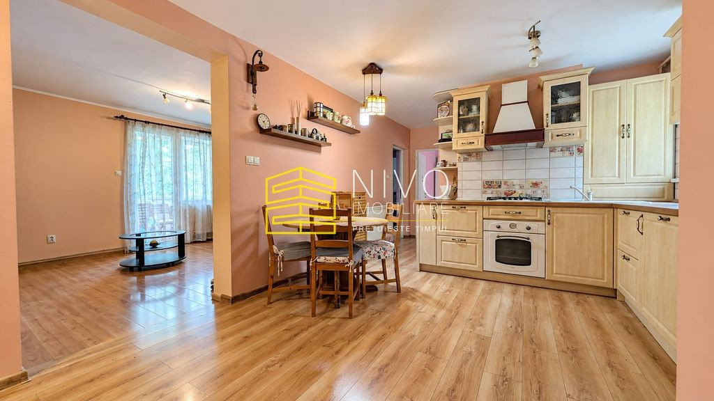 Apartament 4 camere – Tg. Mureș – Tudor – Str. Bucinului
