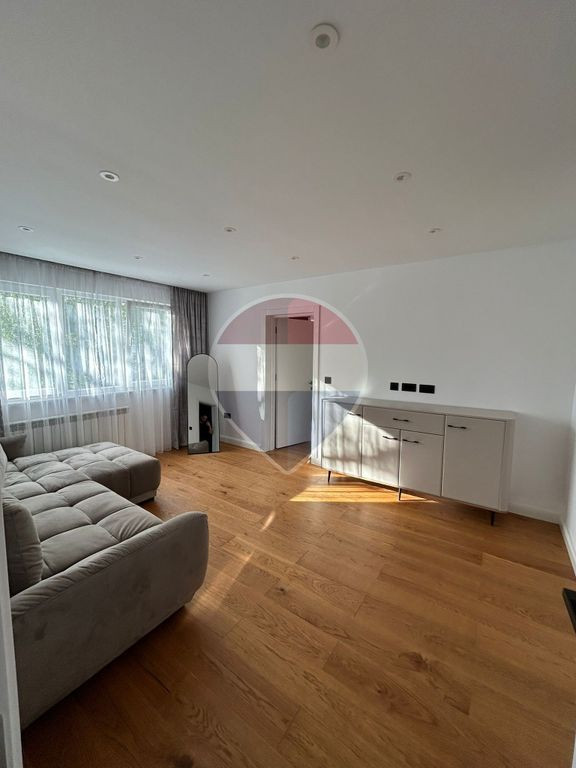 Apartament de închiriat pe Bulevardul George Enescu