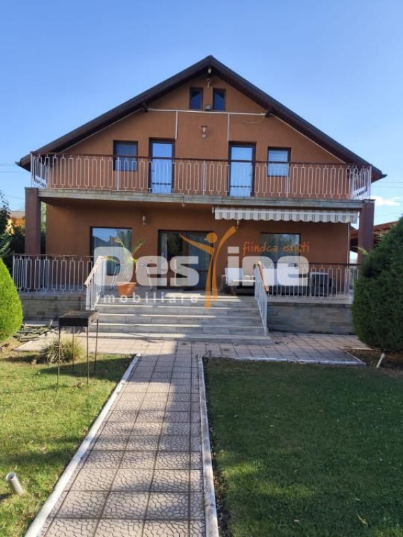 Apartament 2 camere, zona Nord Cameliei, bloc cub.