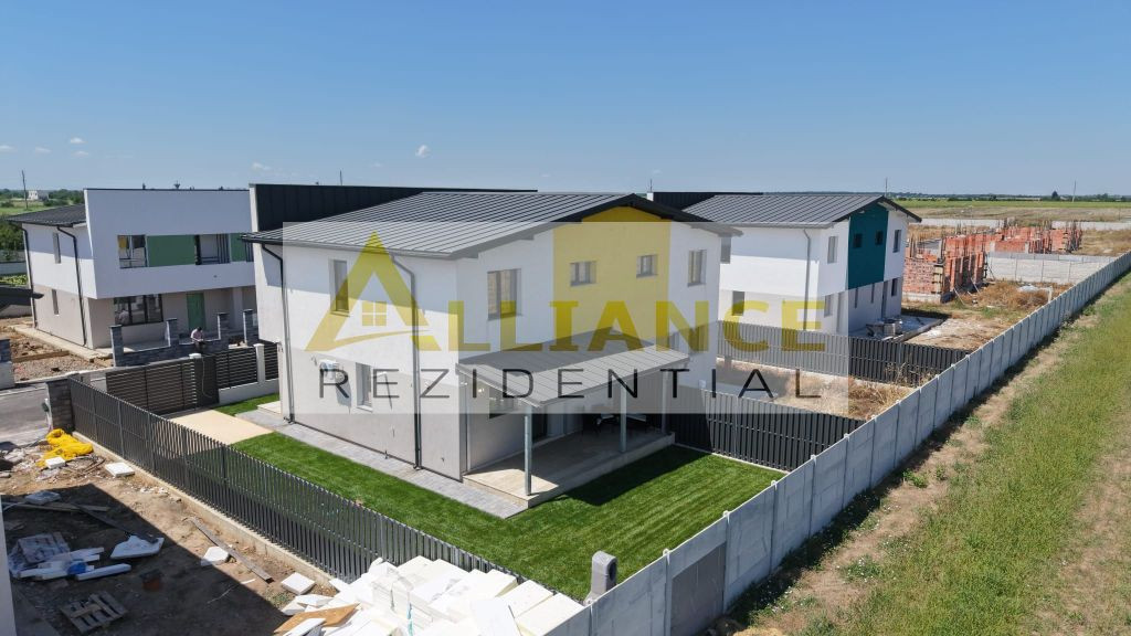 Duplex de vanzare-4 camere-2 bai