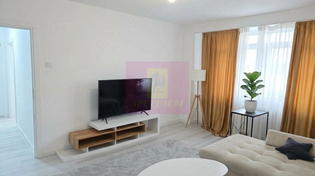 Vanzare apartament 3 camere Bd. Unirii stradal-Centru Civic