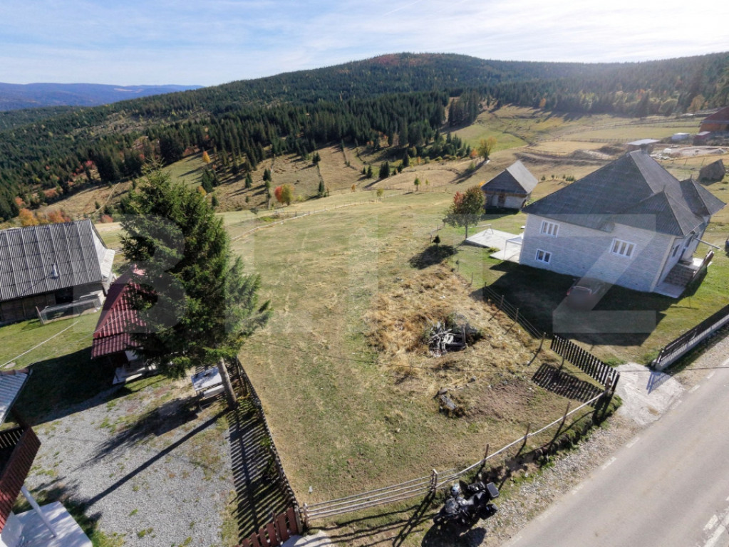 Teren intravilan, 3.728 mp, zona Măguri