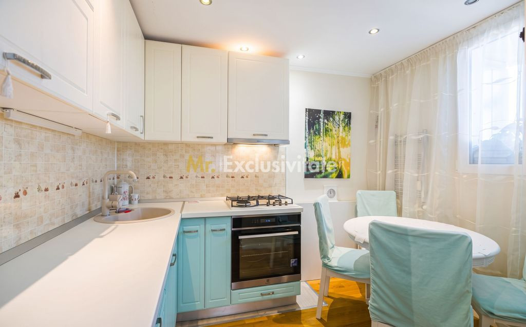 Apartament 3 camere decomandat - Rond Baba Novac