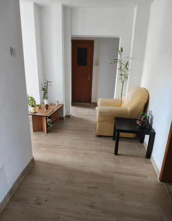 3 camere de v#226;nzare – Calea C#259;l#259;ra#537;i | Pia#5