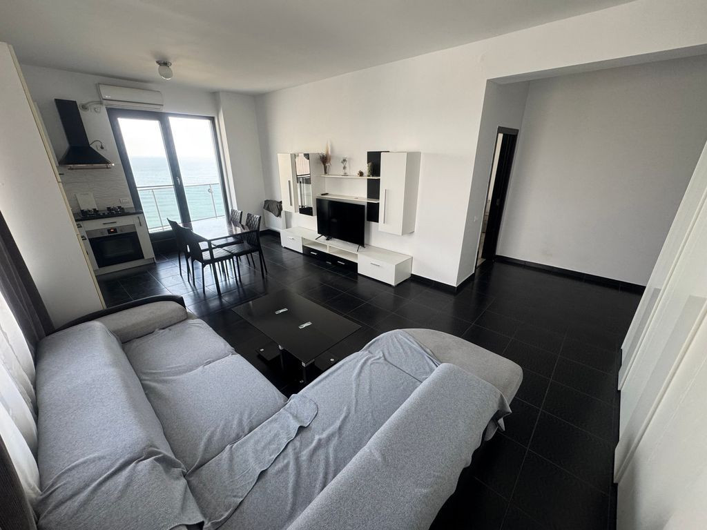 Apartament 3 camere zona Faleza Nord cu Vedere la Mare si Loc de Parcare