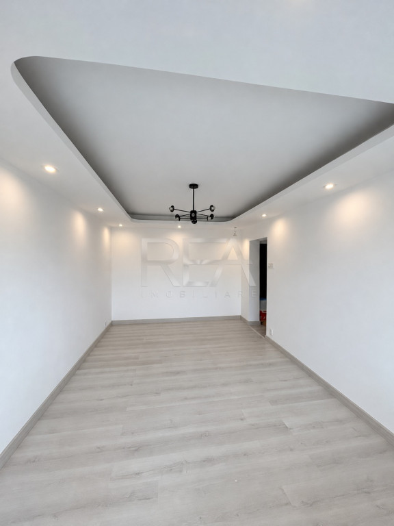 3 camere, et 7/9, 70mp, CENTRALA-Lujerului