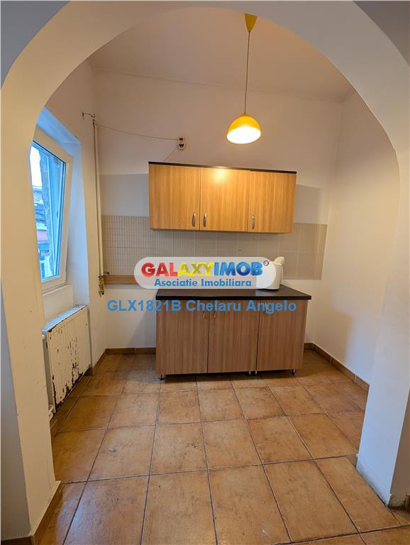 Armeneasca Apartament 2 camere 57 mp , etaj 1,fara risc seis