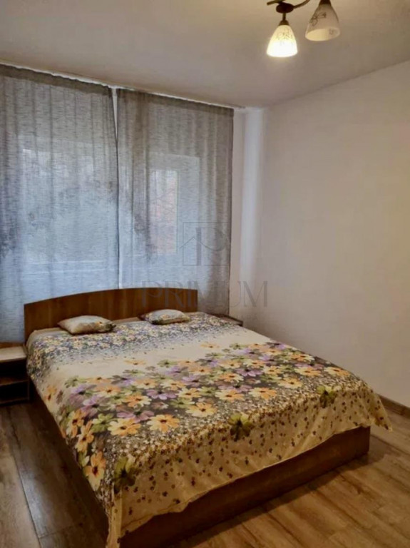Spitalul Judetean, 2 Camere de Inchiriat, Centrala, Etaj 1