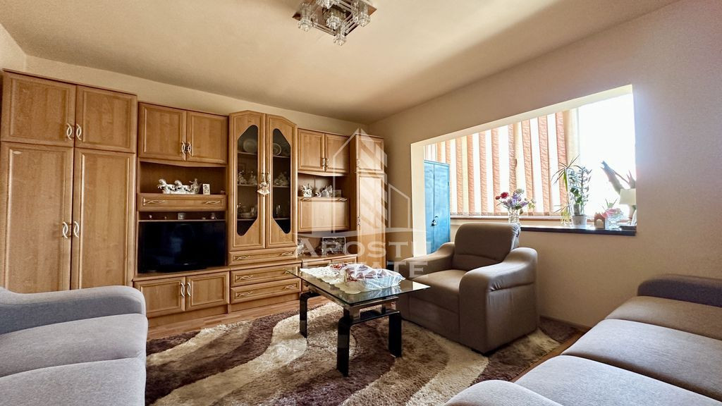 Apartament de vanzare cu 3 camere, decomandat, Aradului Timisoara