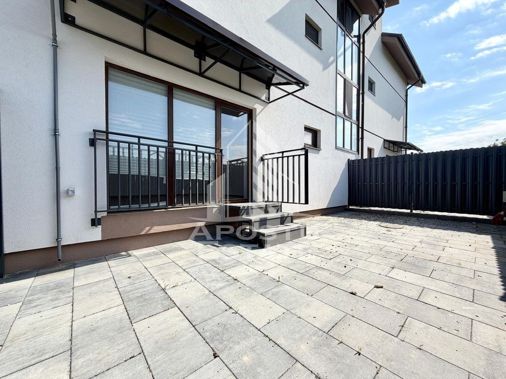 Apartament cu 3 camere, 84 mp, zona Mosnita Noua