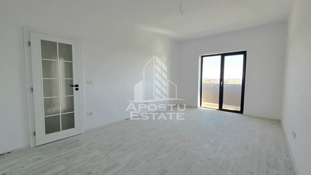 Apartament nou cu 3 camere de vanzare, bucatarie inchisa, Calea Urseni
